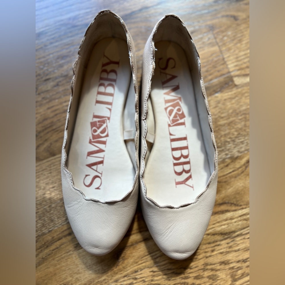 Sam & Libby Cream Scalloped Flats